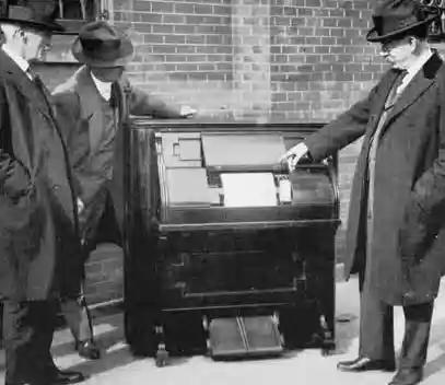 Votey's 1898 Pianola